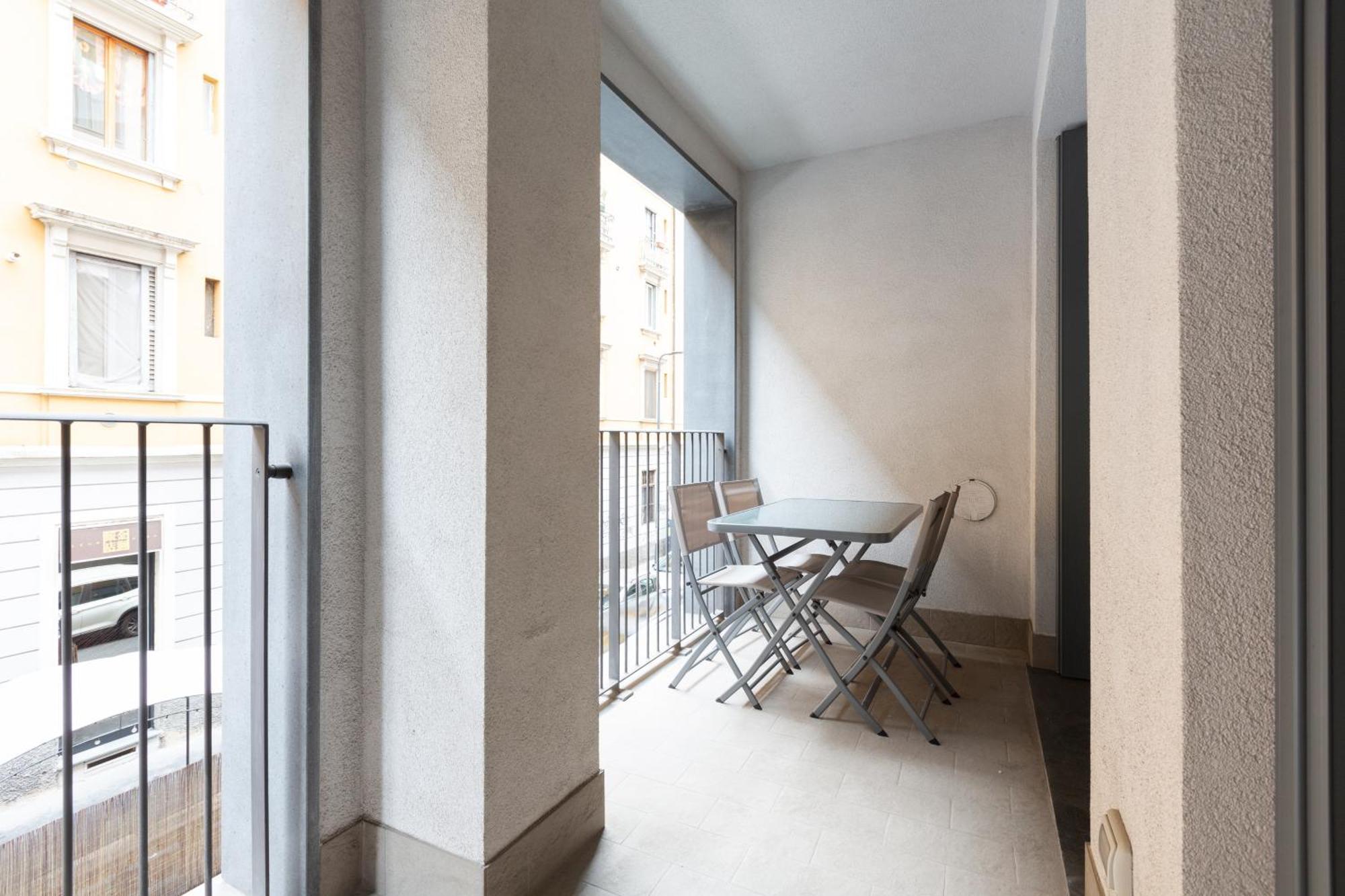 Porta Nuova Bright And Roomy Flat Mailand Exterior foto